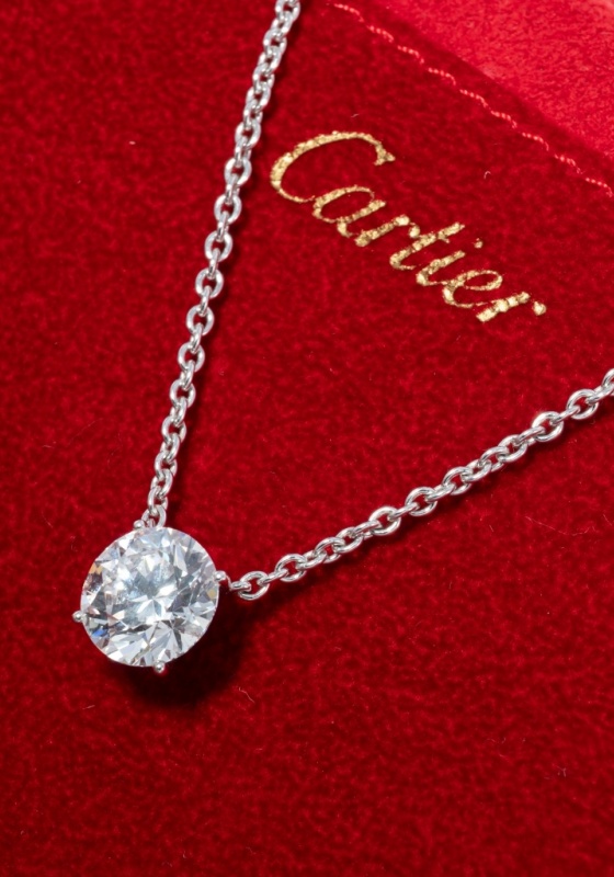 Results : Important jewelry, watches and luxury brandnames